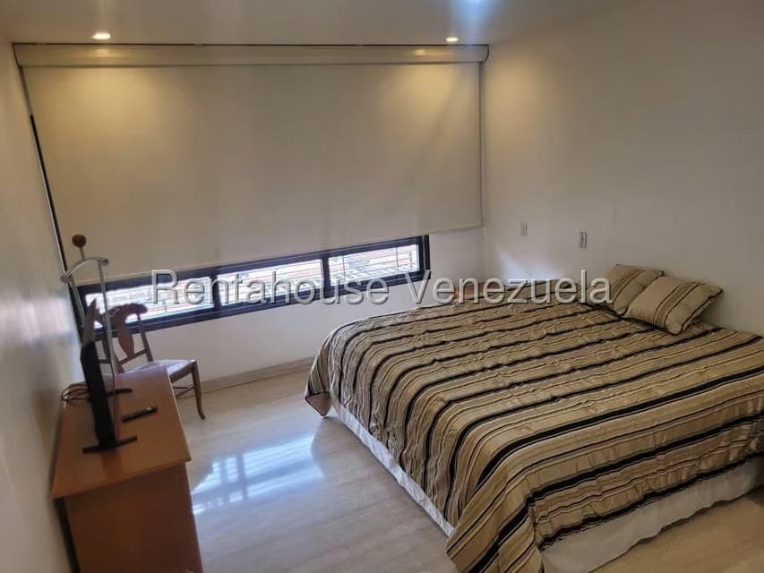 Apartamento (1 Nivel) en Alquiler en Campo Alegre, Distrito Metropolitano - 21