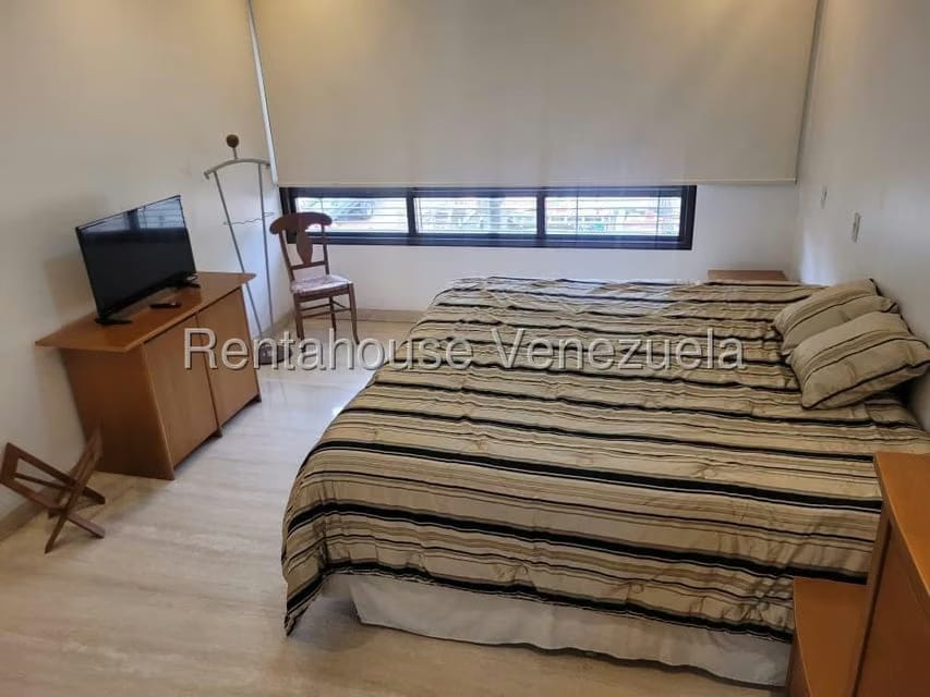 Apartamento (1 Nivel) en Alquiler en Campo Alegre, Distrito Metropolitano - 22
