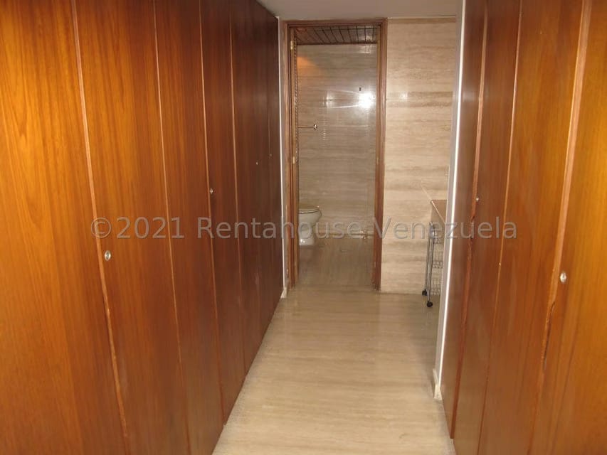 Apartamento (1 Nivel) en Alquiler en Campo Alegre, Distrito Metropolitano - 23