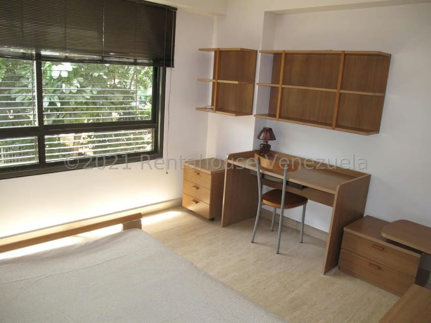 Apartamento (1 Nivel) en Alquiler en Campo Alegre, Distrito Metropolitano - 27