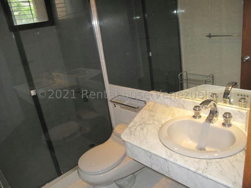 Apartamento (1 Nivel) en Alquiler en Campo Alegre, Distrito Metropolitano - 29
