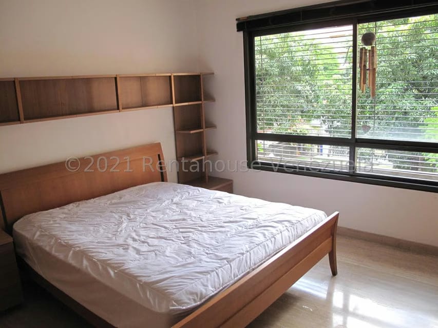 Apartamento (1 Nivel) en Alquiler en Campo Alegre, Distrito Metropolitano - 30