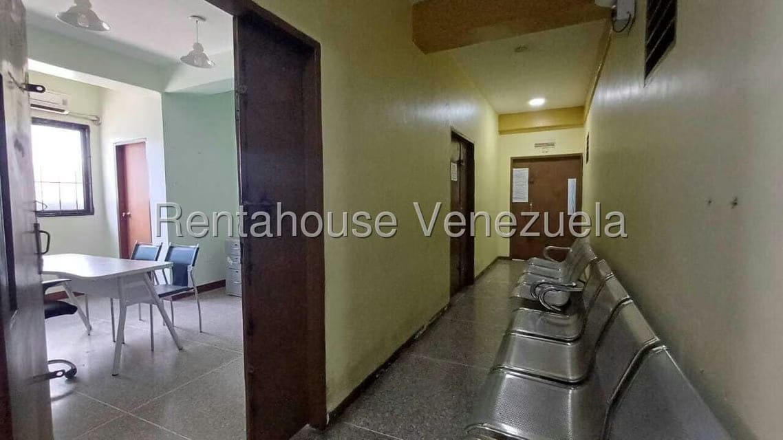 Comercial (Local Comercial) en Venta en Zona Oeste, Lara - 9