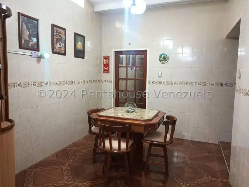 Casa (Multipes Niveles) en Venta en La Rosaleda, Miranda - 11