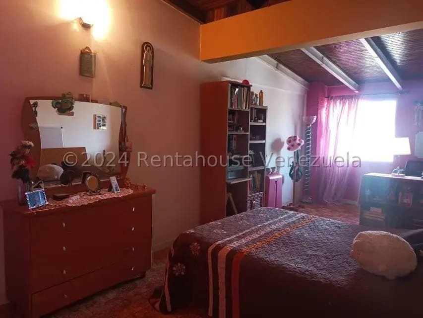 Casa (Multipes Niveles) en Venta en La Rosaleda, Miranda - 21