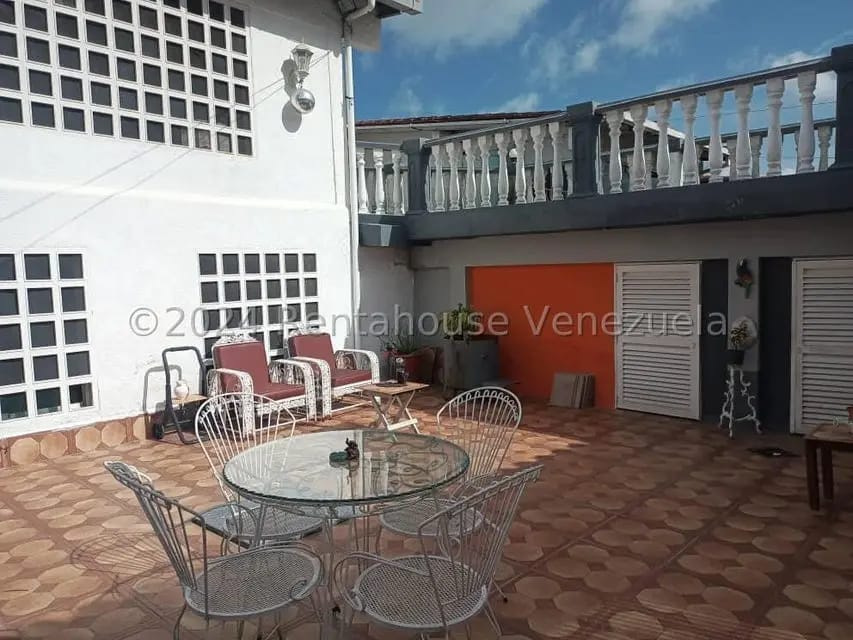 Casa (Multipes Niveles) en Venta en La Rosaleda, Miranda - 29