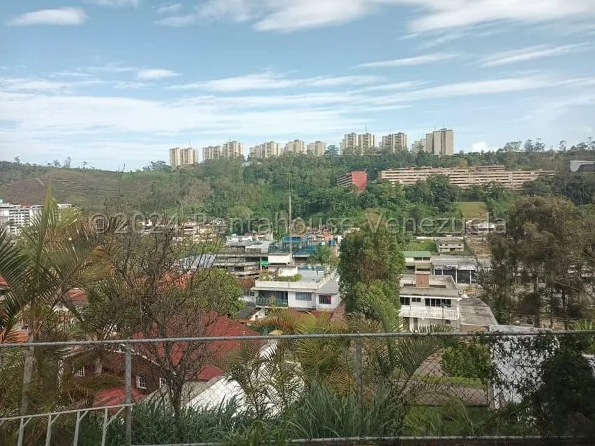 Casa (Multipes Niveles) en Venta en La Rosaleda, Miranda - 33