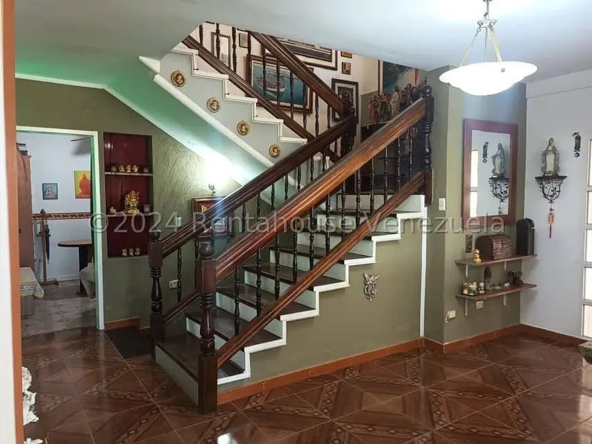 Casa (Multipes Niveles) en Venta en La Rosaleda, Miranda - 7