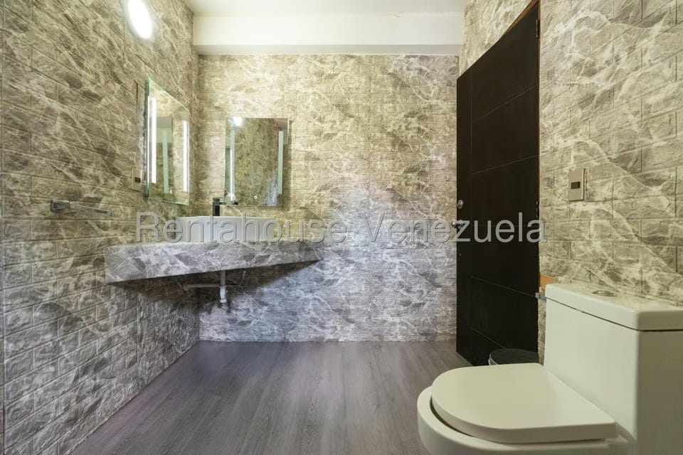 Casa (Multipes Niveles) en Venta en Lomas de La Trinidad, Distrito Metropolitano - 37