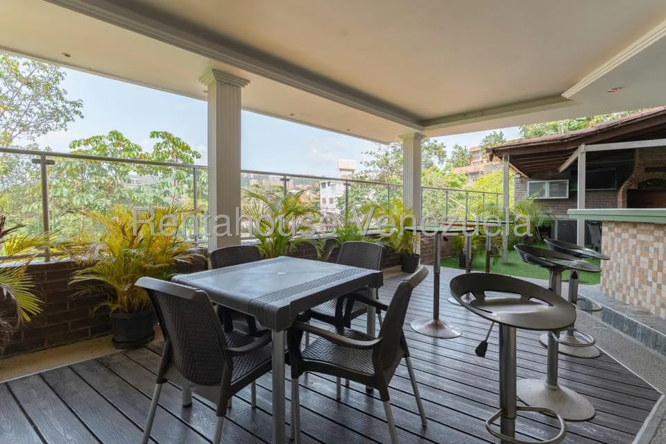 Casa (Multipes Niveles) en Venta en Lomas de La Trinidad, Distrito Metropolitano - 42