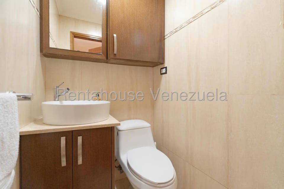 Casa (Multipes Niveles) en Venta en Lomas de La Trinidad, Distrito Metropolitano - 65