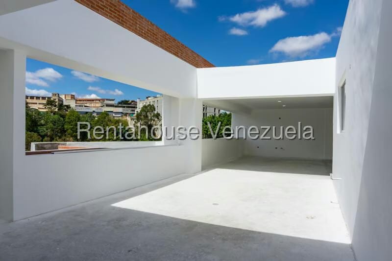Apartamento (Penthouse) en Venta en La Bonita, Distrito Metropolitano - 3