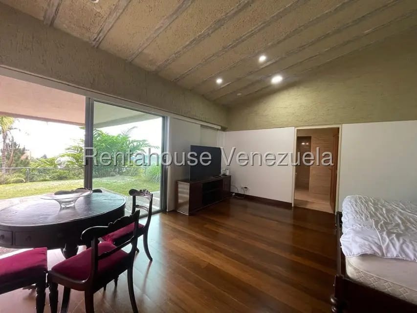 Apartamento (1 Nivel) en Alquiler en Oripoto, Distrito Metropolitano - 15