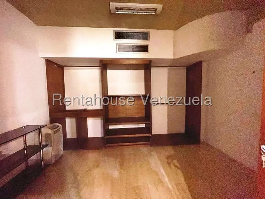 Apartamento (1 Nivel) en Alquiler en Oripoto, Distrito Metropolitano - 18
