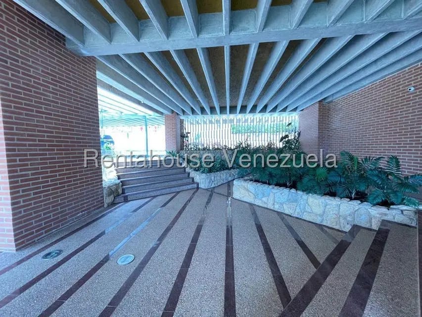 Apartamento (1 Nivel) en Alquiler en Oripoto, Distrito Metropolitano - 3