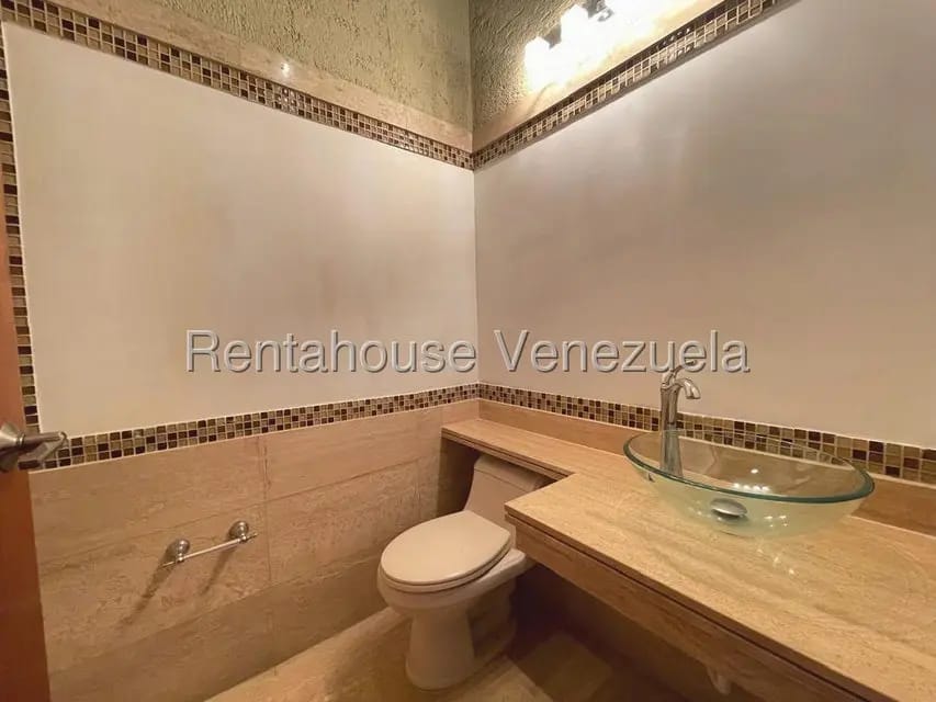Apartamento (1 Nivel) en Alquiler en Oripoto, Distrito Metropolitano - 22