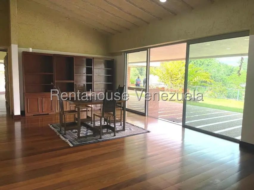Apartamento (1 Nivel) en Alquiler en Oripoto, Distrito Metropolitano - 10