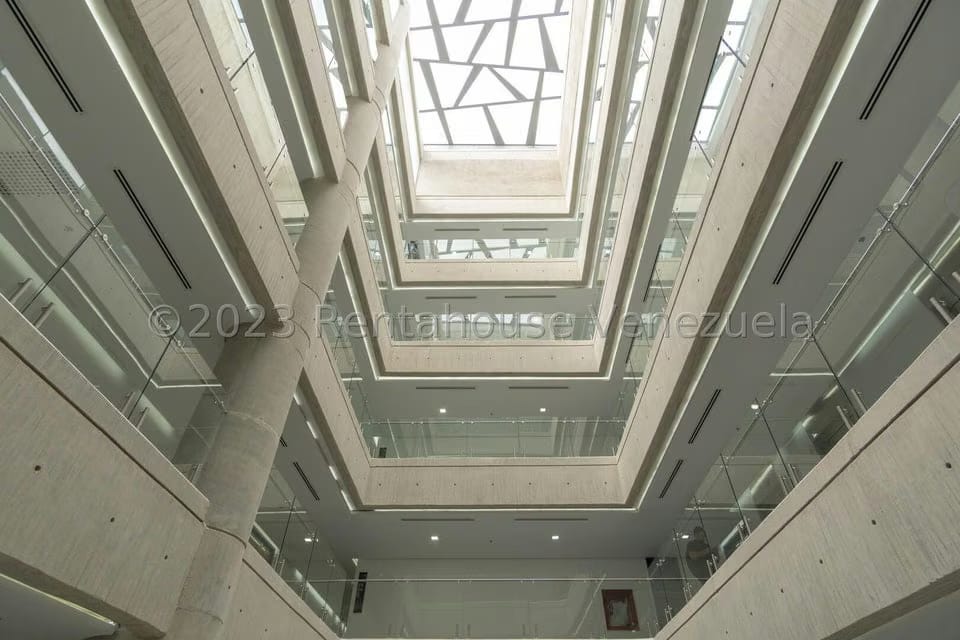 Comercial (Oficina) en Venta en Los Naranjos del Cafetal, Distrito Metropolitano - 6