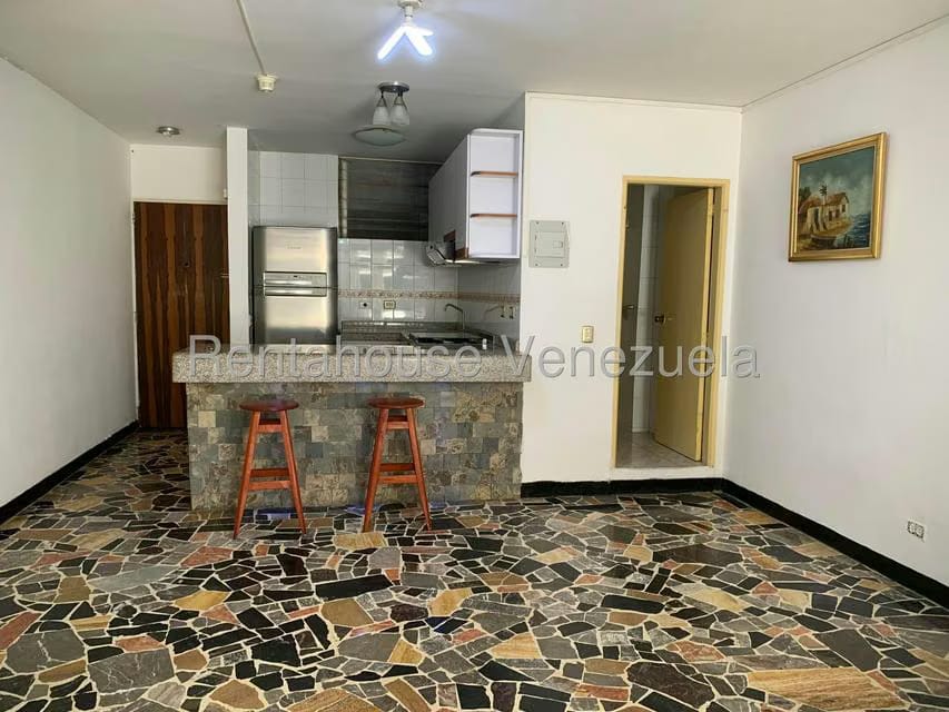 Apartamento (1 Nivel) en Alquiler en Los Palos Grandes, Distrito Metropolitano - 7