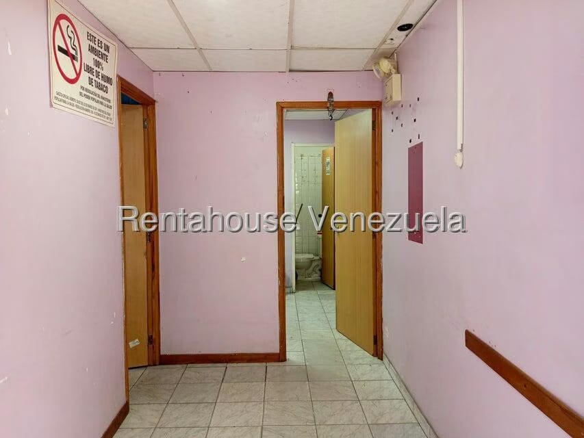 Comercial (Local Comercial) en Alquiler en El Paraiso, Distrito Metropolitano - 4