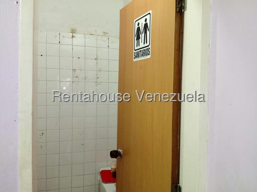 Comercial (Local Comercial) en Alquiler en El Paraiso, Distrito Metropolitano - 9