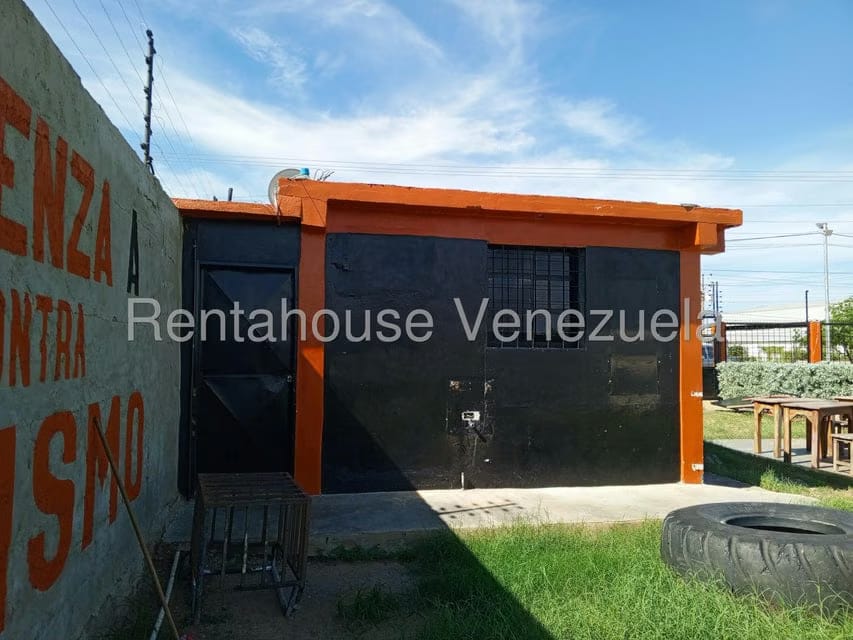 Comercial (Local Comercial) en Alquiler en Centro, Falcon - 9