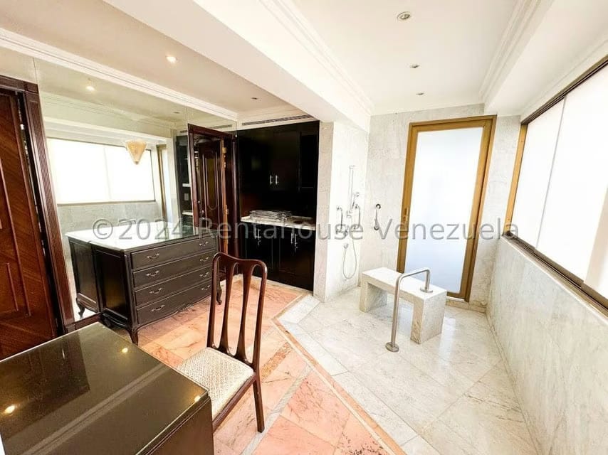 Apartamento (1 Nivel) en Venta en La Castellana, Distrito Metropolitano - 42