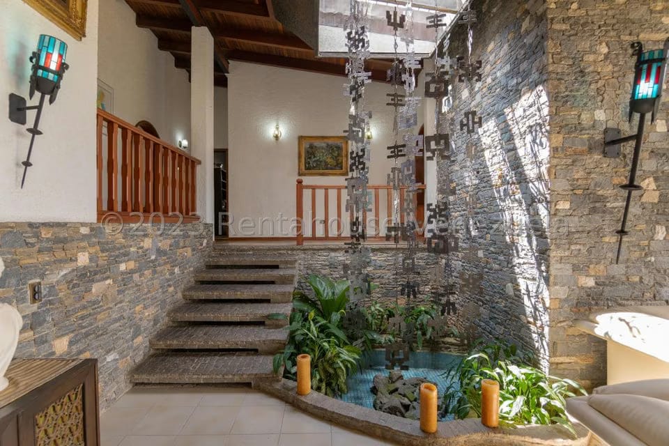 Casa (Multipes Niveles) en Venta en La Lagunita Country Club, Distrito Metropolitano - 11