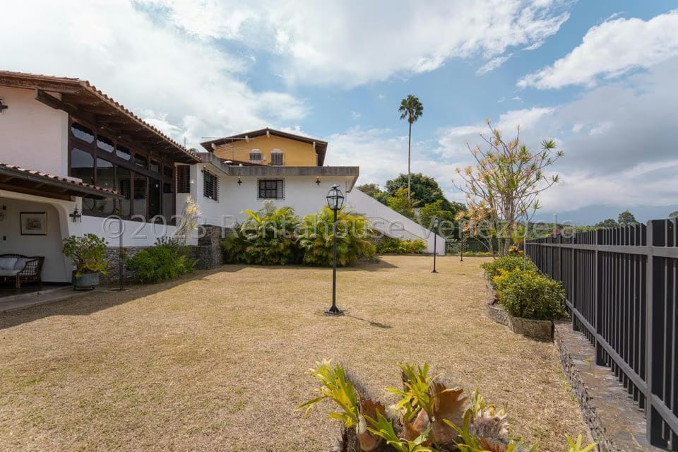 Casa (Multipes Niveles) en Venta en La Lagunita Country Club, Distrito Metropolitano - 43