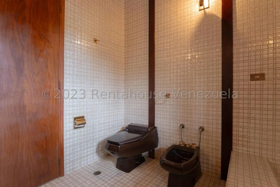 Casa (Multipes Niveles) en Venta en La Lagunita Country Club, Distrito Metropolitano - 56
