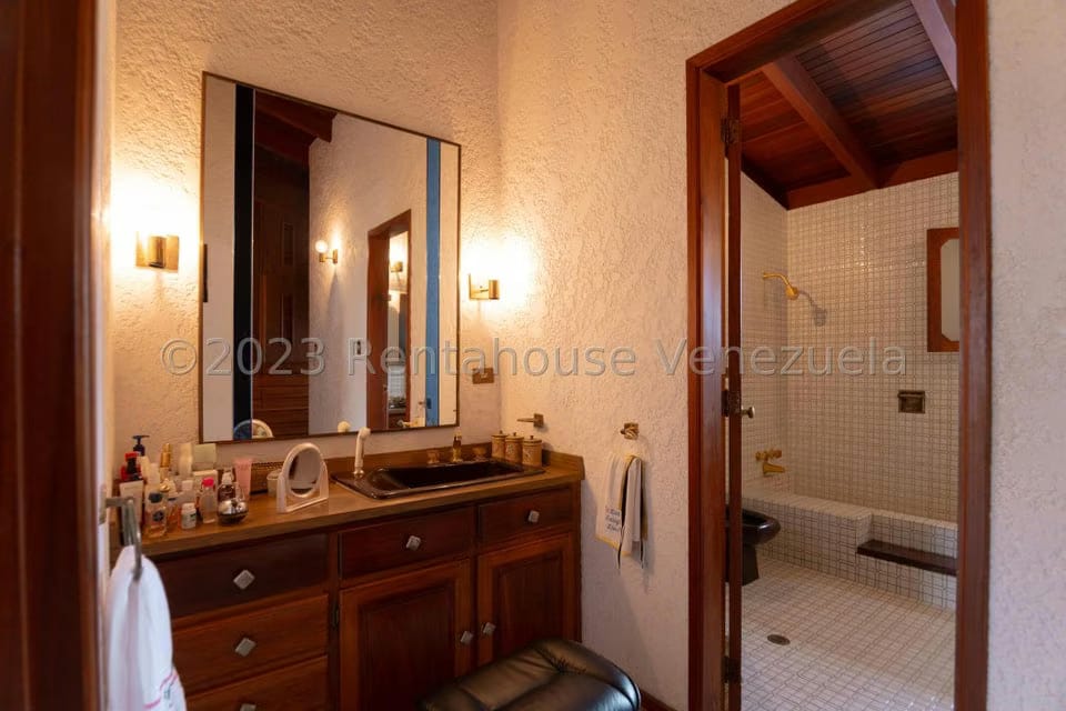 Casa (Multipes Niveles) en Venta en La Lagunita Country Club, Distrito Metropolitano - 58