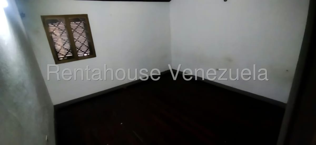 Casa (Multipes Niveles) en Venta en El Rosal, Distrito Metropolitano - 23