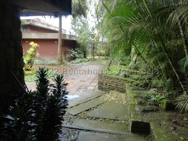 Casa (Multipes Niveles) en Venta en Oripoto, Distrito Metropolitano - 64