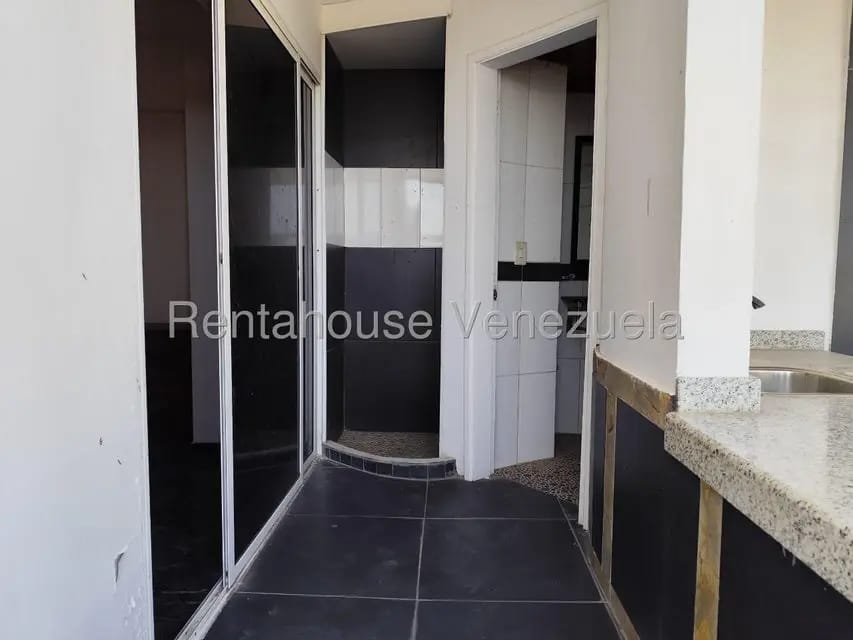 Apartamento (Duplex) en Venta en Los Robles, Nueva Esparta - 17