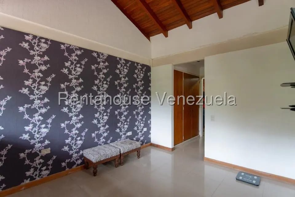 Casa (1 Nivel) en Venta en Colinas del Tamanaco, Distrito Metropolitano - 35