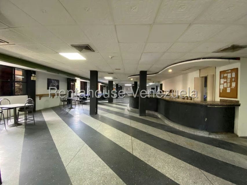 Comercial (Local Comercial) en Alquiler en Centro, Lara - 12