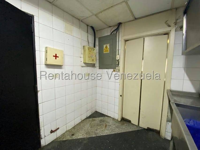 Comercial (Local Comercial) en Alquiler en Centro, Lara - 29