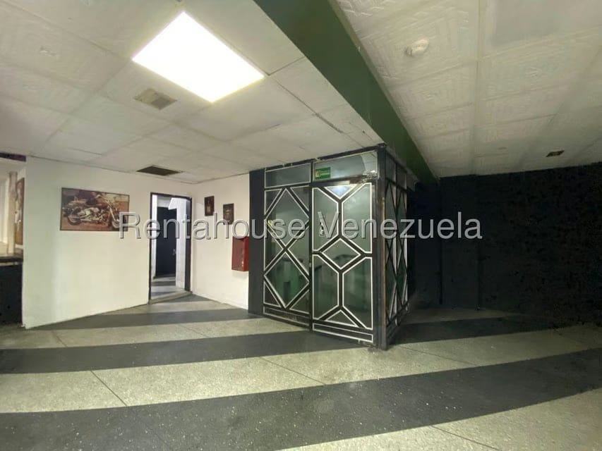 Comercial (Local Comercial) en Alquiler en Centro, Lara - 5