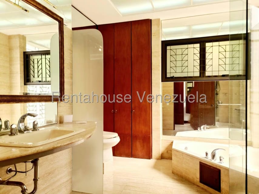 Apartamento (Planta Baja) en Venta en Altamira, Distrito Metropolitano - 15