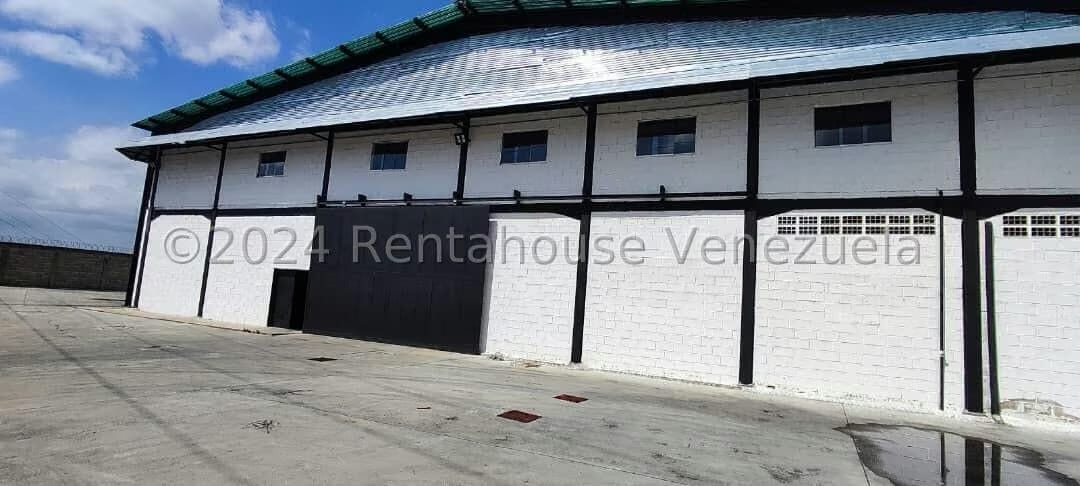 Comercial (Galpon - Deposito) en Venta en Mariche, Distrito Metropolitano