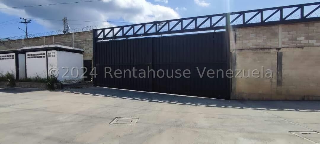Comercial (Galpon - Deposito) en Venta en Mariche, Distrito Metropolitano - 4