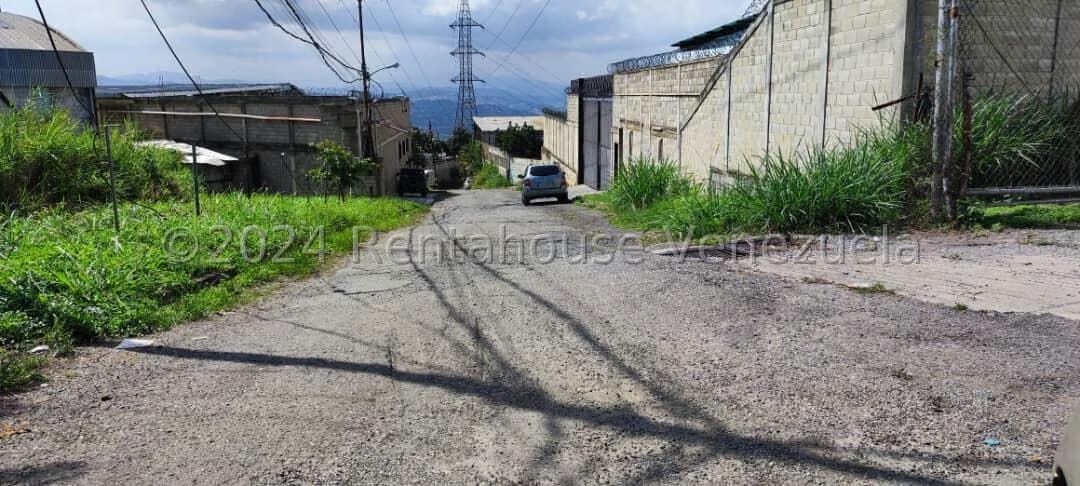 Comercial (Galpon - Deposito) en Venta en Mariche, Distrito Metropolitano - 43