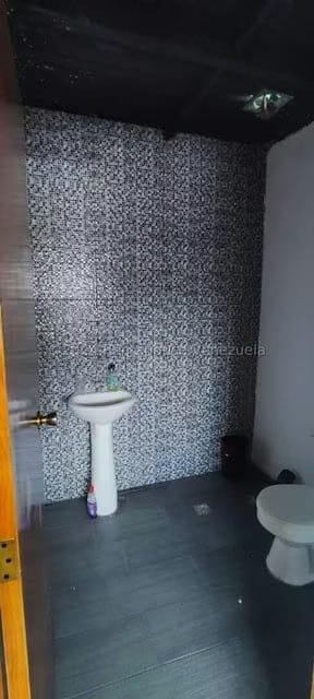 Comercial (Galpon - Deposito) en Venta en Mariche, Distrito Metropolitano - 52