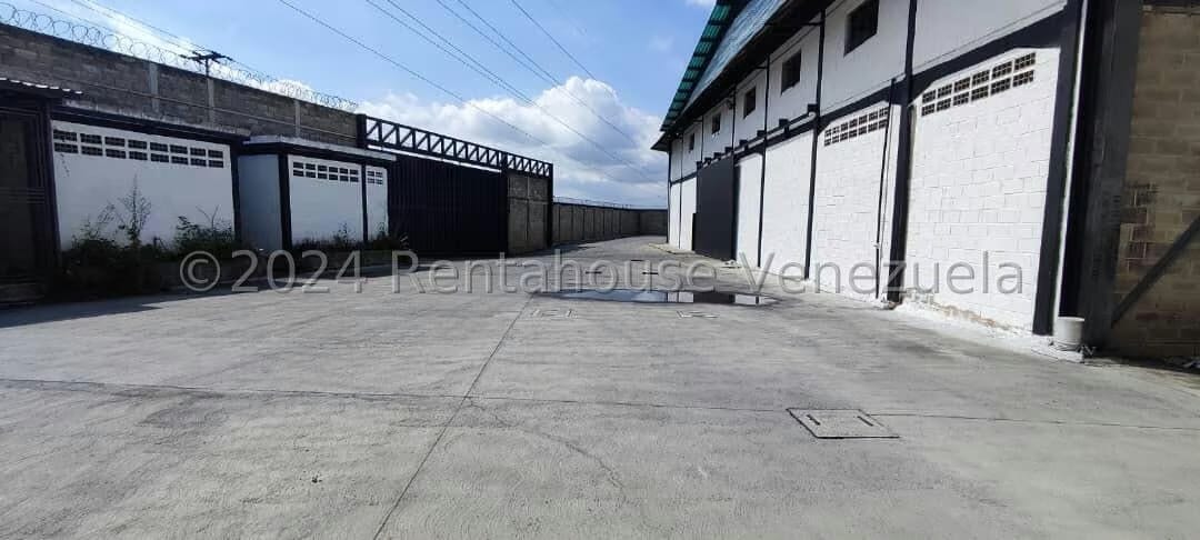 Comercial (Galpon - Deposito) en Venta en Mariche, Distrito Metropolitano - 69