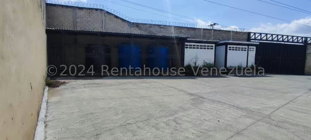 Comercial (Galpon - Deposito) en Venta en Mariche, Distrito Metropolitano - 72