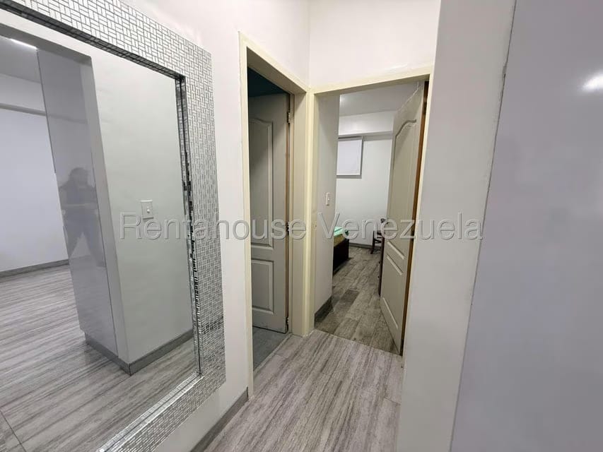 Apartamento (1 Nivel) en Alquiler en El Hatillo, Distrito Metropolitano - 25