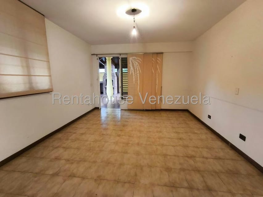 Casa (Duplex) en Venta en Los Naranjos del Cafetal, Distrito Metropolitano - 13