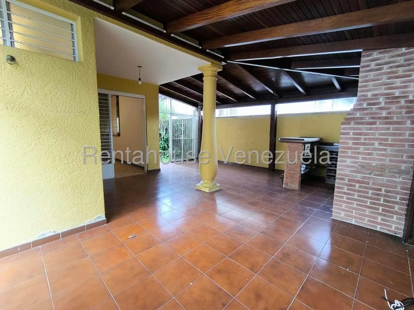 Casa (Duplex) en Venta en Los Naranjos del Cafetal, Distrito Metropolitano - 17