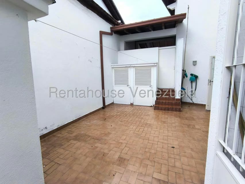 Casa (Duplex) en Venta en Los Naranjos del Cafetal, Distrito Metropolitano - 24