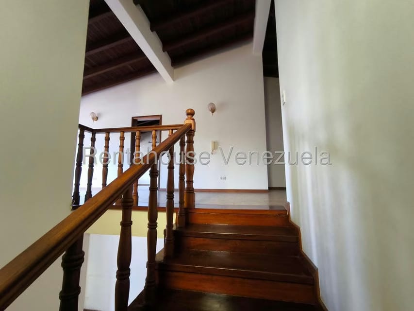 Casa (Duplex) en Venta en Los Naranjos del Cafetal, Distrito Metropolitano - 27